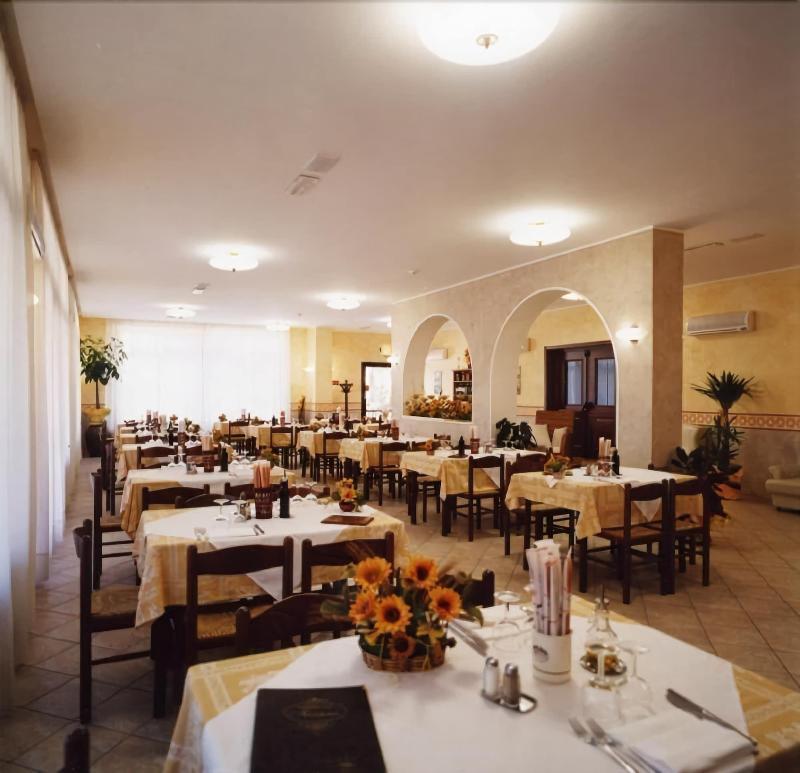 Hotel Tiziana Montepulciano Luaran gambar