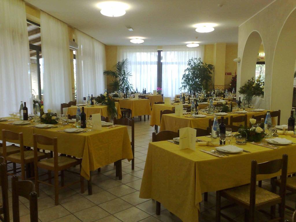 Hotel Tiziana Montepulciano Luaran gambar