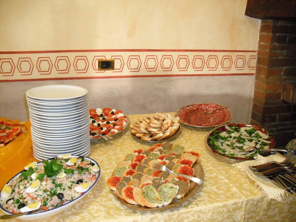 Hotel Tiziana Montepulciano Luaran gambar